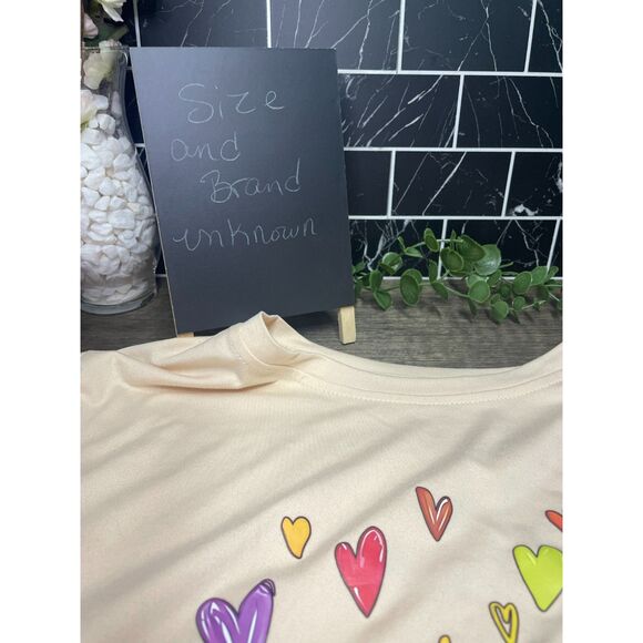 Cute Graphic Crayon & Hearts Tee – Unbranded – Fits Small/Medium - Picture 2 of 3